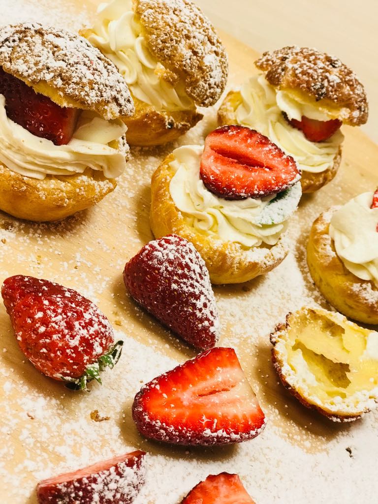 Profitroolid – cream puffs